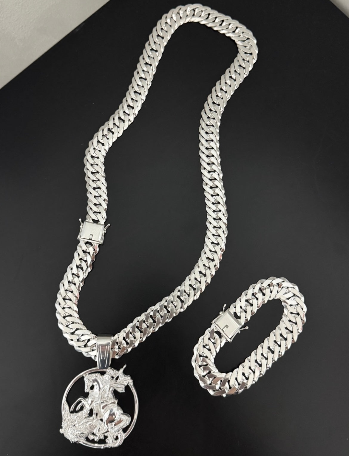 CONJUNTO ELO DUPLO 17MM FECHO GAVETA + PINGENTE SÃO JORGE